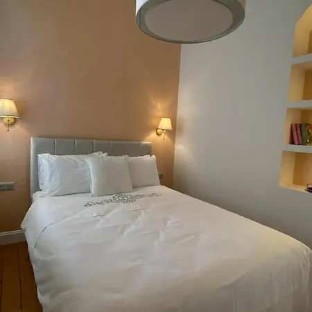 Beyoglu,luxury,historical,newly Renovated,istiklal Apartamento Estambul