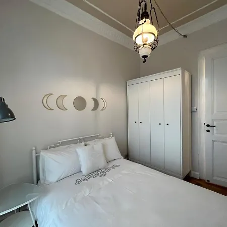 Beyoglu,luxury,historical,newly Renovated,istiklal
