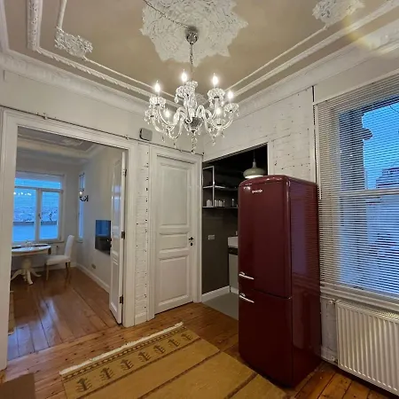 アパート Beyoglu,luxury,historical,newly Renovated,istiklal *